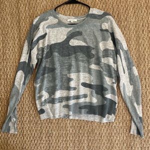 NWOT Z SUPPLY CAMO SWEATER